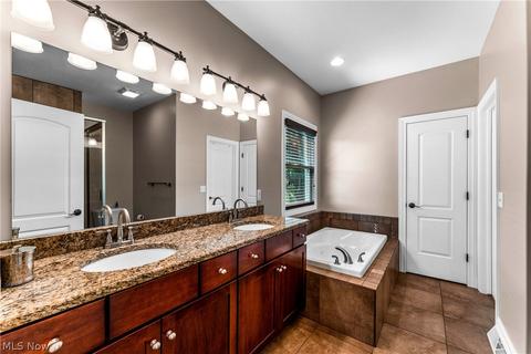 526 Berklee Dr, Youngstown, OH 44512 photo 16