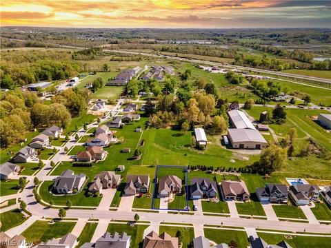 526 Berklee Dr, Youngstown, OH 44512 photo 3
