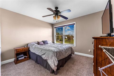 526 Berklee Dr, Youngstown, OH 44512 photo 24