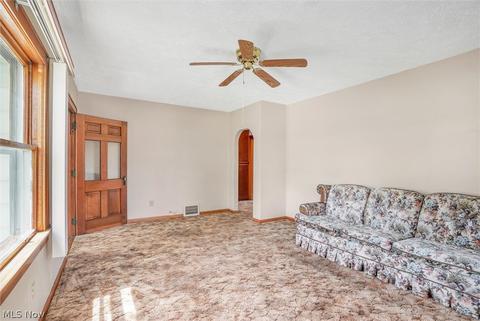 1759 E 36th St, Lorain, OH 44055 photo 5