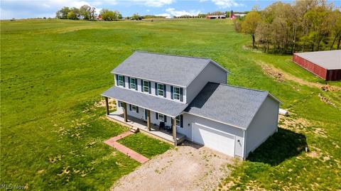 332 E Clark Rd, Wooster, OH 44691 photo 2