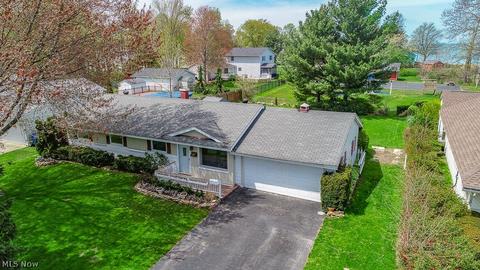 5976 Thunderbird Dr, Mentor On The Lake, OH 44060 photo 1