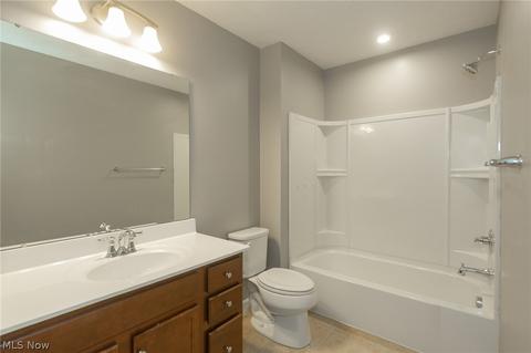 806 Walcutt Ct, Lagrange, OH 44050 photo 23