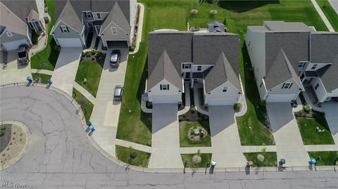 806 Walcutt Ct, Lagrange, OH 44050 photo 3
