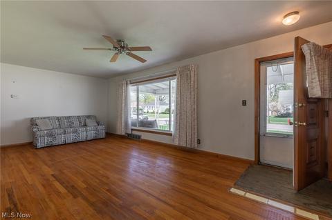 1611 Rush Rd, Wickliffe, OH 44092 photo 4