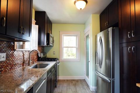 37800 3rd St, Willoughby, OH 44094 photo 6