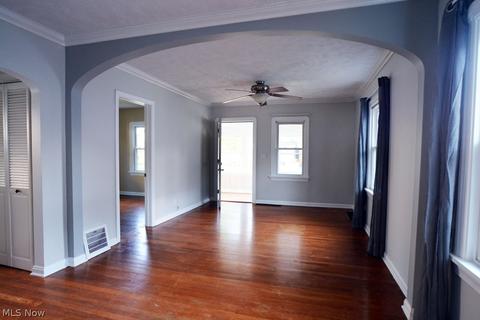 37800 3rd St, Willoughby, OH 44094 photo 3