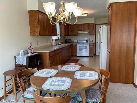 207 Wynn Ave, Elyria, OH 44035 photo 11