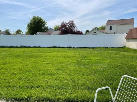 207 Wynn Ave, Elyria, OH 44035 photo 2