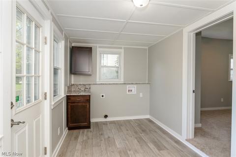 438 High St, Wadsworth, OH 44281 photo 3