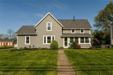 438 High St, Wadsworth, OH 44281 photo 1