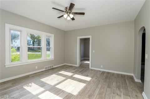 438 High St, Wadsworth, OH 44281 photo 7