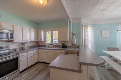 517 E 4th St, Dover, OH 44622 photo 9
