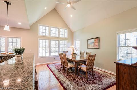 7665 Pinecrest Ln, Solon, OH 44139 photo 11