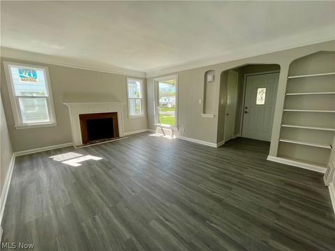 18606 Libby Rd, Maple Heights, OH 44137 photo 5