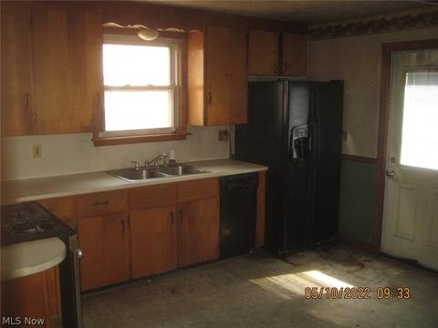 122 Bellflower Ave NW, Canton, OH 44708 photo 8