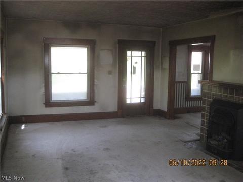122 Bellflower Ave NW, Canton, OH 44708 photo 4