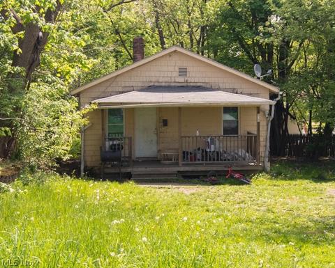 589 Van Everett Ave, Akron, OH 44306 photo 1