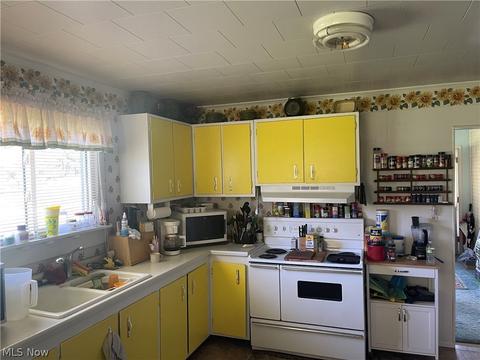 4 Devore St, Adena, OH 43901 photo 11