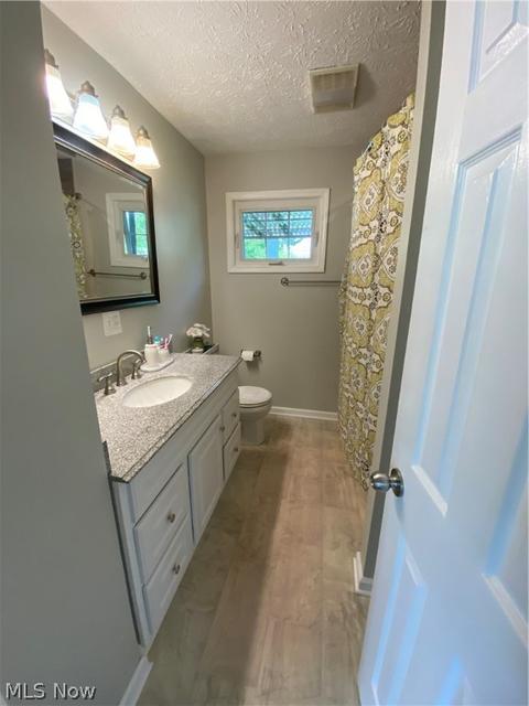 206 Colgate Ave, Elyria, OH 44035 photo 9