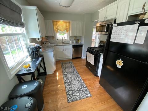 206 Colgate Ave, Elyria, OH 44035 photo 5