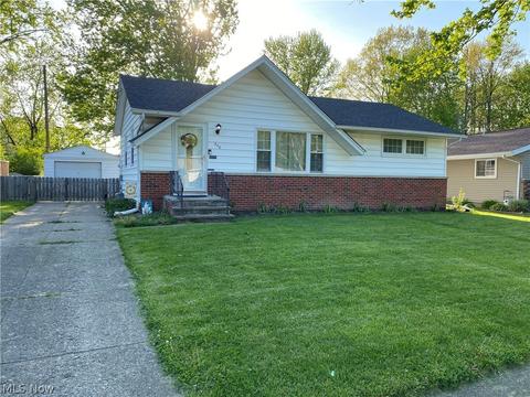 206 Colgate Ave, Elyria, OH 44035 photo 1