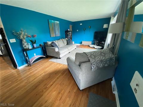 206 Colgate Ave, Elyria, OH 44035 photo 2