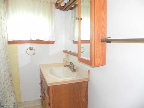 5809 Washington Blvd, Ashtabula, OH 44004 photo 11