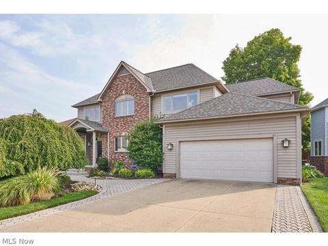 311 Lake Pointe Dr, Akron, OH 44333 photo 29