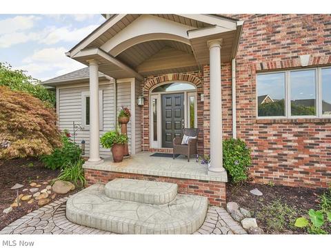 311 Lake Pointe Dr, Akron, OH 44333 photo 28