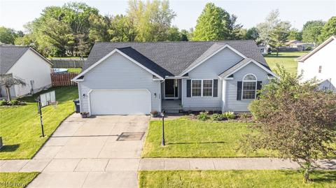 718 Grey Wolfe Dr, Lagrange, OH 44050 photo 1