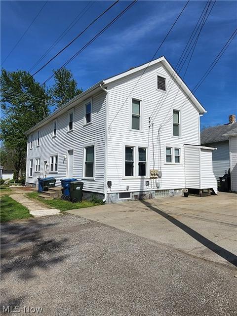 1601 Grafton Rd, Elyria, OH 44035 photo 3