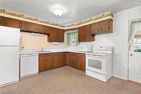 538 Denison Ave, Elyria, OH 44035 photo 7