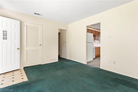 538 Denison Ave, Elyria, OH 44035 photo 3