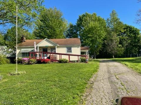 1000 Bunker Hill Rd, Ashtabula, OH 44004 photo 1