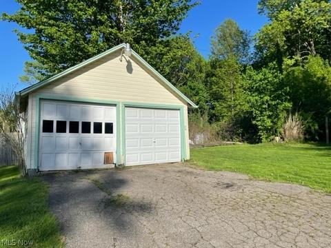1000 Bunker Hill Rd, Ashtabula, OH 44004 photo 3