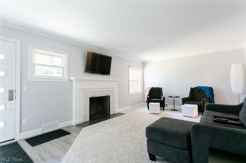 411 E 13th St, Dover, OH 44622 photo 11