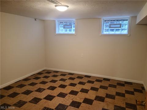 1192 Mapleview Dr, Seven Hills, OH 44131 photo 9