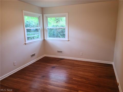 1192 Mapleview Dr, Seven Hills, OH 44131 photo 8