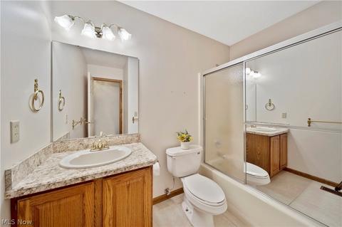 7280 Sandtree Ln, Mentor, OH 44060 photo 18