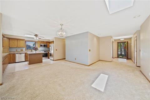7280 Sandtree Ln, Mentor, OH 44060 photo 11