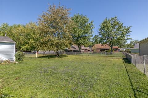 1315 Eleanor Dr, Ashtabula, OH 44004 photo 7