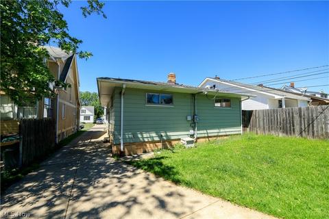 5207 Thomas St, Maple Heights, OH 44137 photo 21