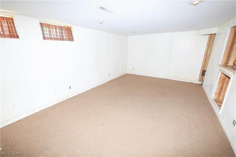 5207 Thomas St, Maple Heights, OH 44137 photo 15