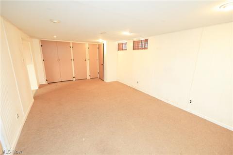 5207 Thomas St, Maple Heights, OH 44137 photo 17