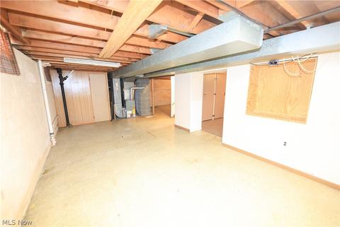 5207 Thomas St, Maple Heights, OH 44137 photo 19