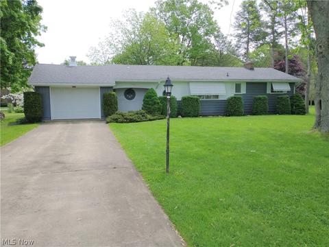 2006 Renko Rd, Ashtabula, OH 44004 photo 1
