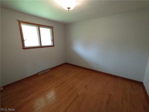 2006 Renko Rd, Ashtabula, OH 44004 photo 12