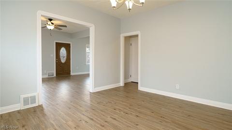 6210 Forest, Parma, OH 44129 photo 8