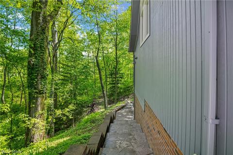 375 Bent Tree Dr, Aurora, OH 44202 photo 3
